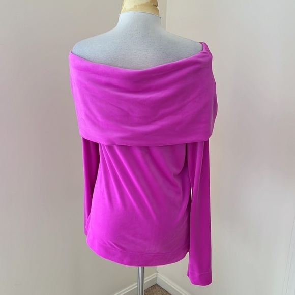 LILLY PULITZER Size M Belinda off the shoulder / one shoulder velour sweatshirt - Picture 7 of 12